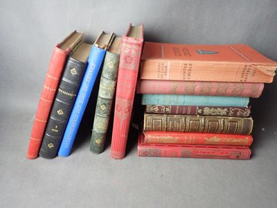 Lot livres reliés divers