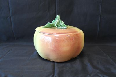 Soupière en céramique, en forme de pomme, origine du Portuga…