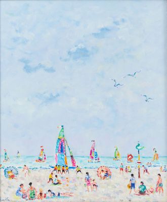 un tableau représentant une scène de plage avec des personnes sur le sable et des voiliers sur l'eau