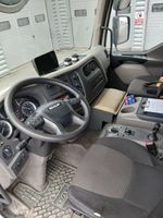 CAMION PLATEAU GRUE CAGE DAF 4X2 LF250FA équipé GRUE HYVA HB… (photo 2)