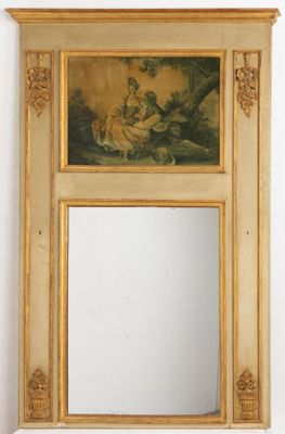 Trumeau en bois mouluré, sculpté, laqué et doré.