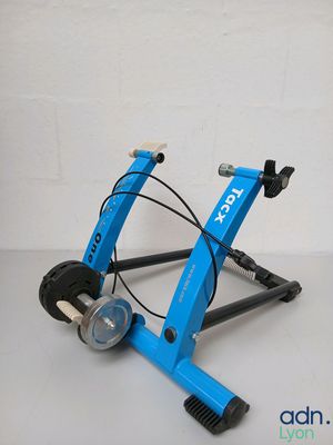 Home trainer - TACX - Traces d’usage - Expédition possible s…