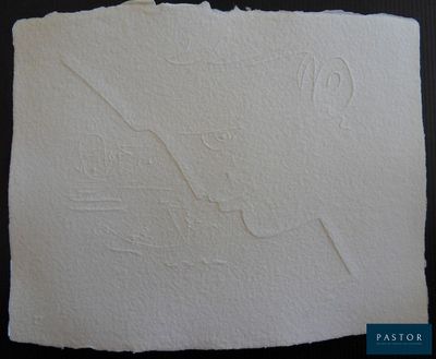 un morceau de papier sur lequel figure un dessin