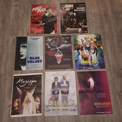 Réunion de 8 Affichettes env H 60 cm L 40