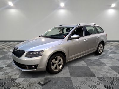 SKODA - OCTAVIA COMBI 2.0 TDI 150 CH STYLE - GO - Mise en se…