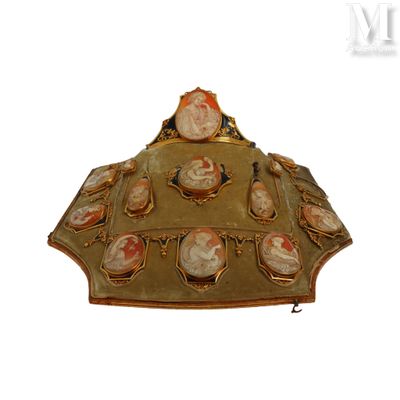 Importante parure en or jaune 18K (750°/°°) et argent (800°/… - Photo 1