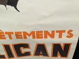 a sign on the door of a business that says, ' retirements american retirements and grenoble '
