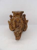 Pied de colonne en bois sculpté de 3 élégantes assises sur l… (photo 5)
