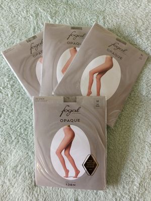 Lot de 17 paires de collants de la marque FOGAL (produit de …