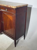 Enfilade en placage d'acajou mouluré ouvrant par trois porte… (photo 4)