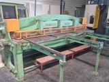 an image of a machine that is sitting in a garage