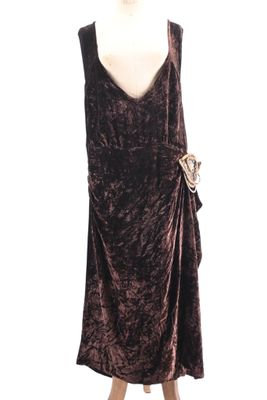 robe de femme sur un mannequin mannequin mannequin mannequin mannequin mannequin mannequin mannequin mannequin mann