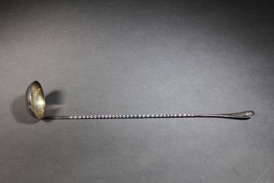 Cuillère à punch en argent Minerve 950 millièmes, long manch… - Photo 1