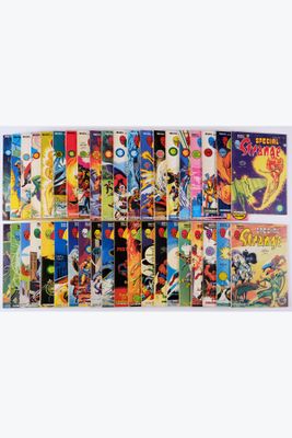 une pile de bandes dessinées empilées les unes sur les autres