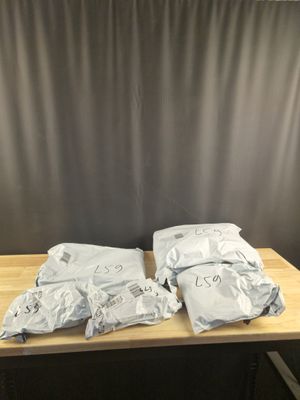 L59// Lot 5 colis Mystere (Retour Amazon,NPAI, Adresse incom…