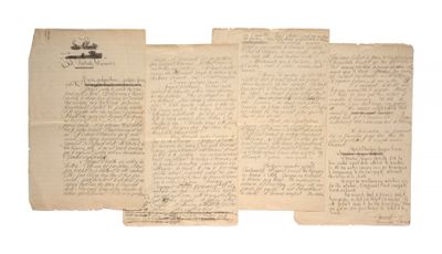 un vieux bout de papier avec des mots écrits dessus, posé sur une table