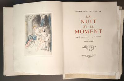un livre ouvert sur lequel figure l'image d'une femme assise sur un lit