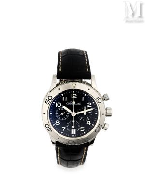 une image représentant une montre sur fond blanc, avec un bracelet noir
