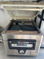 L35 - CASTELNAU D'ESTREFONDS - Une machine professionnelle s…