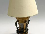 an image of a lamp that is sitting on a table
