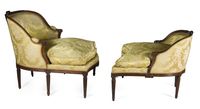 CHAISE-LONGUE EN BOIS MOULURÉ