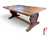 une image représentant une grande table en bois sur fond blanc