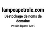a black and white photo of a laptop computer with the words ' desstockage de nons de domaine '