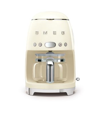 Machine à café Breville avec finition crème et poignée en acier inoxydable