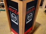 une boîte en bois sur laquelle est inscrit « arkex »