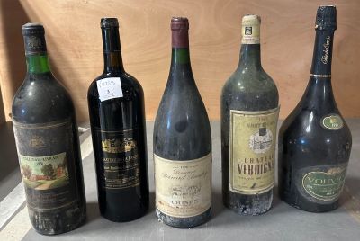 Lot de cinq magnums dont : 1) Chateau de la Barde, Saint-Emi…