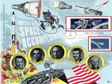 une image représentant un collage d'une navette spatiale et d'autres éléments liés à l'espace