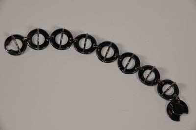 BURMA Bracelet en argent. Longueur : 19,5 cm.