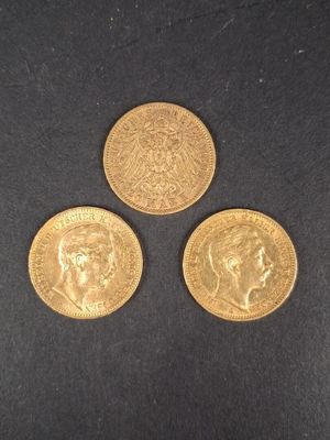 trois souverains d'or de l'Empire britannique