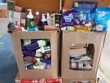 deux cartons empilés l'un sur l'autre