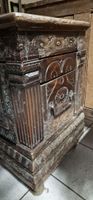 2 coffres XVIIIe siècle, un à décor sculpté et médaillon, l'… (photo 4)