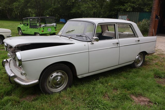 Véhicule particulier PEUGEOT 404 Berline immatriculée AX-530-RZ, ...