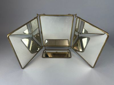 MIROIR triptyque à suspendre avec monture en laiton. - Photo 1