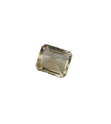 une image représentant une pierre de quartz vert taillée en facettes sur fond blanc
