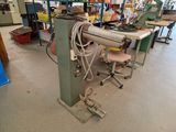 a machine that is sitting in the middle of a room