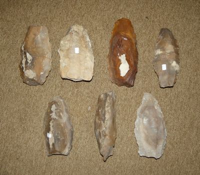 cinq types de roches différents au sol