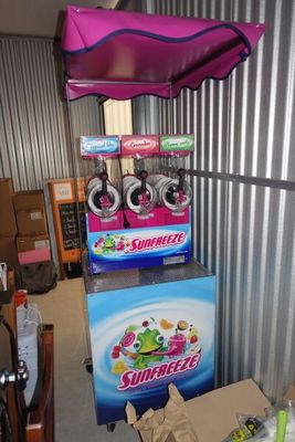 SUR DESIGNATION : Une machine à granité BRAS type FROZEN BEVERAGE DISP - Photo 1