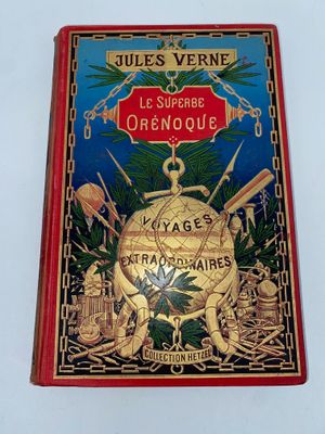 une image représentant un livre sur lequel figure une illustration d'un globe terrestre