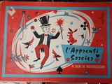 un vieux livre pour enfants sur lequel figure l'image d'un magicien