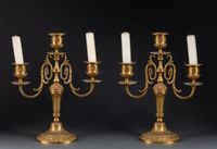 Paire de CHANDELIERS à trois bras de lumière