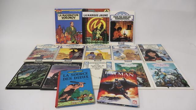 Lot de 15 albums de bandes dessinées, Blake et Mortimer, Jonathan...
