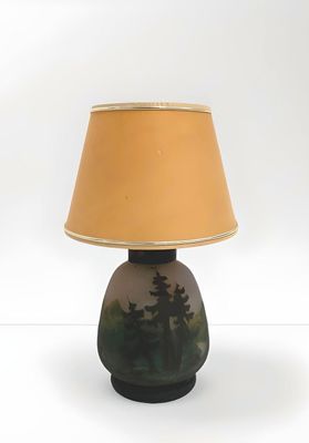 MULLER FRERES à Luneville Vase ovoïde en verre multicouche d…