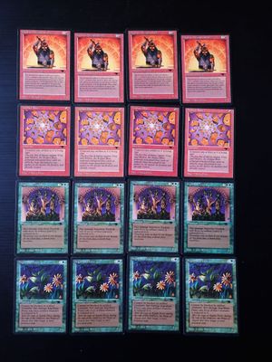 gros plan d'un jeu de cartes sur une table