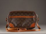 louis vuitton cross body bag