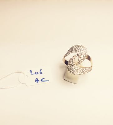 a picture of a ring with a diamond on top of it
