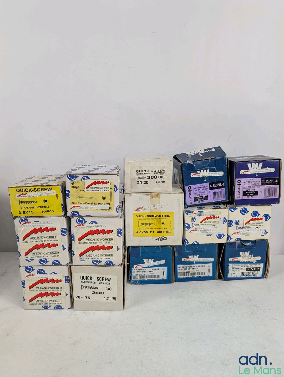 Lot de 19 kg de visserie. - Ce lot chez vous partout en Fran…